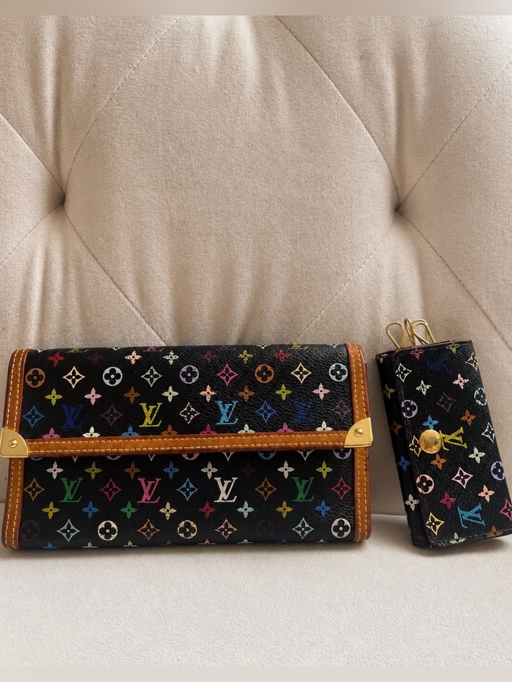 Louis Vuitton Mulicolor set wallet and keys holder